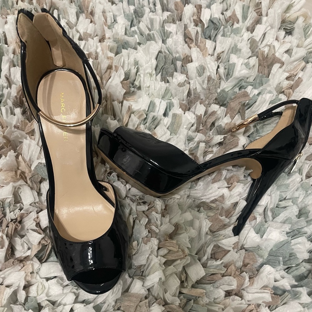 Shoes - Picture 4 of 5
